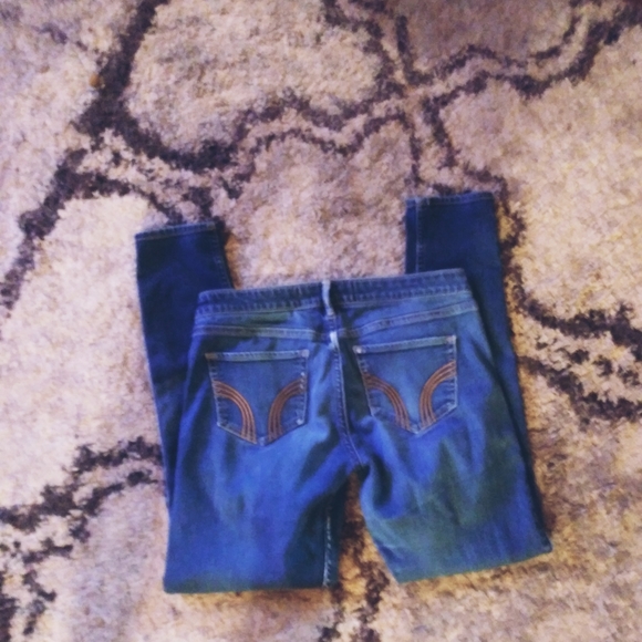 Hollister jeans. Size 29/9 juniors - Picture 3 of 3